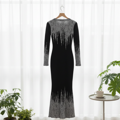 Elegante fishtail jurk met metallic afwerking.